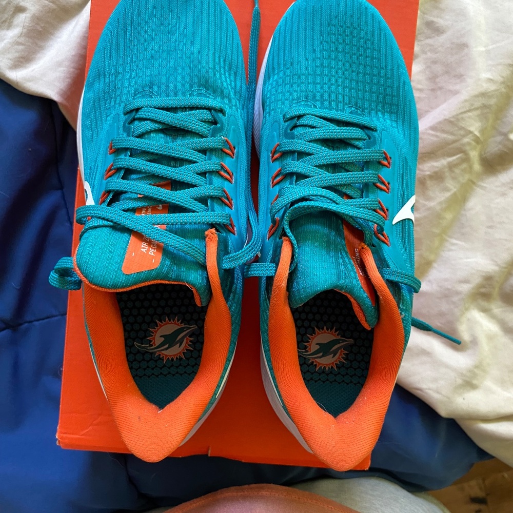 Nike Zoom Pegasus Dolphins - Picture 2 of 6